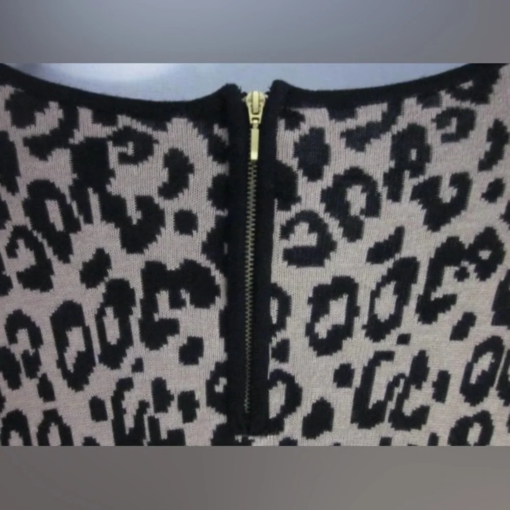 Chico’s Women’s Leopard Print Pullover Sweater, Tan/Black, 1/4 Zip Back; Size 3